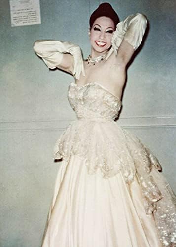 Josephine Baker szexi pózban emelt karja fehér ruha 5x7 hüvelyk fotó